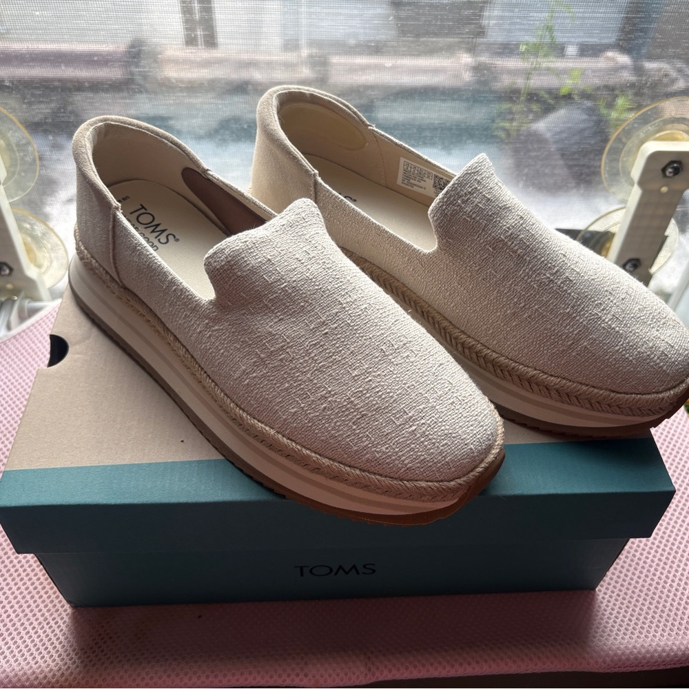 Toms Jocelyn Slip-On Espadrille in Cream